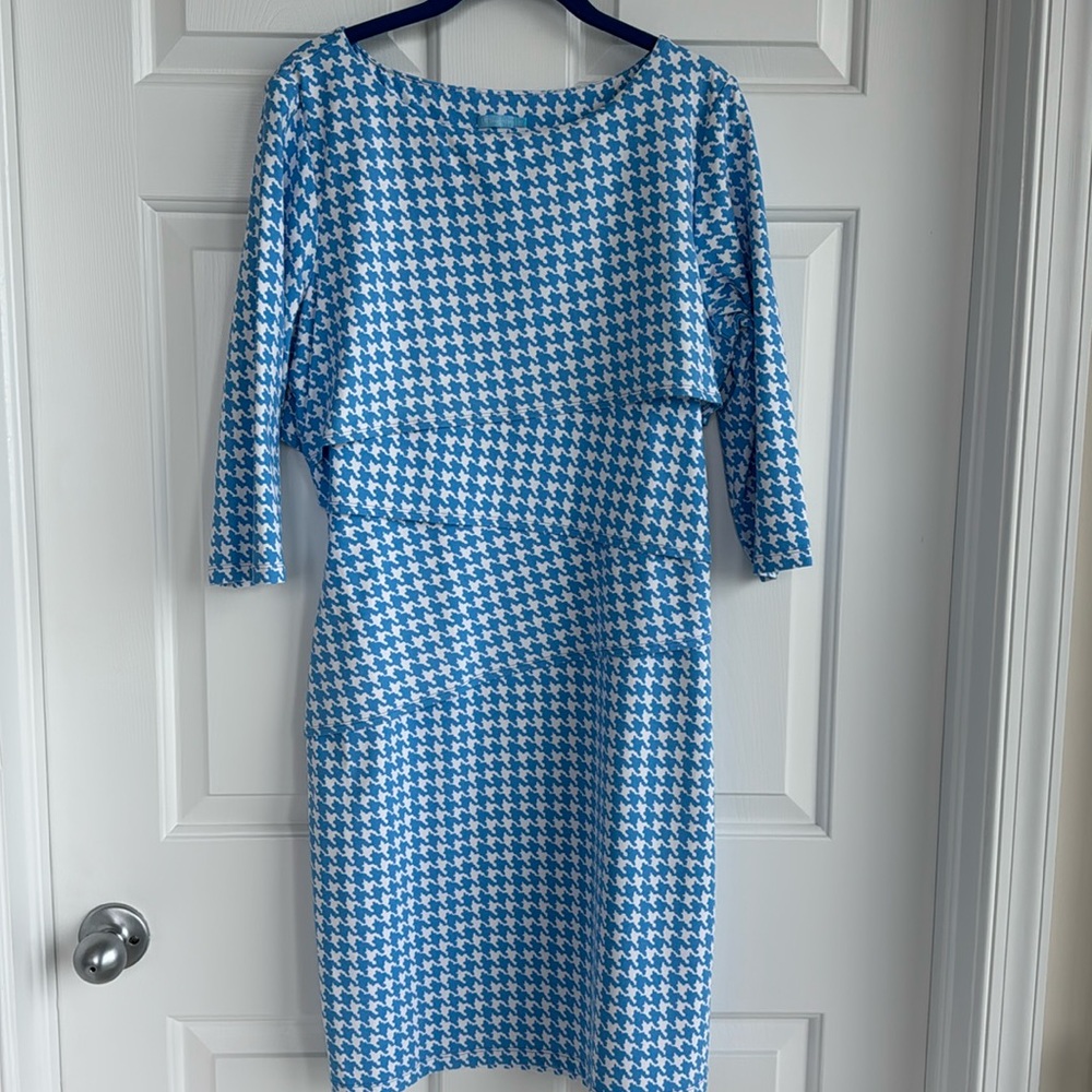 J McLaughlin Blue and White three-quarter sleeve Houndstooth Dress